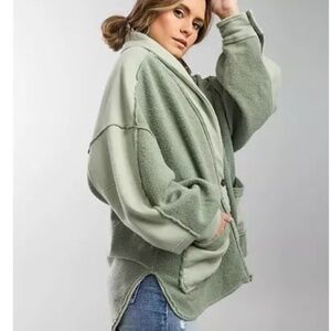 FREE PEOPLE Jordan Reverse Fleece Shacket Jacket - NWT in Light Green - Small S